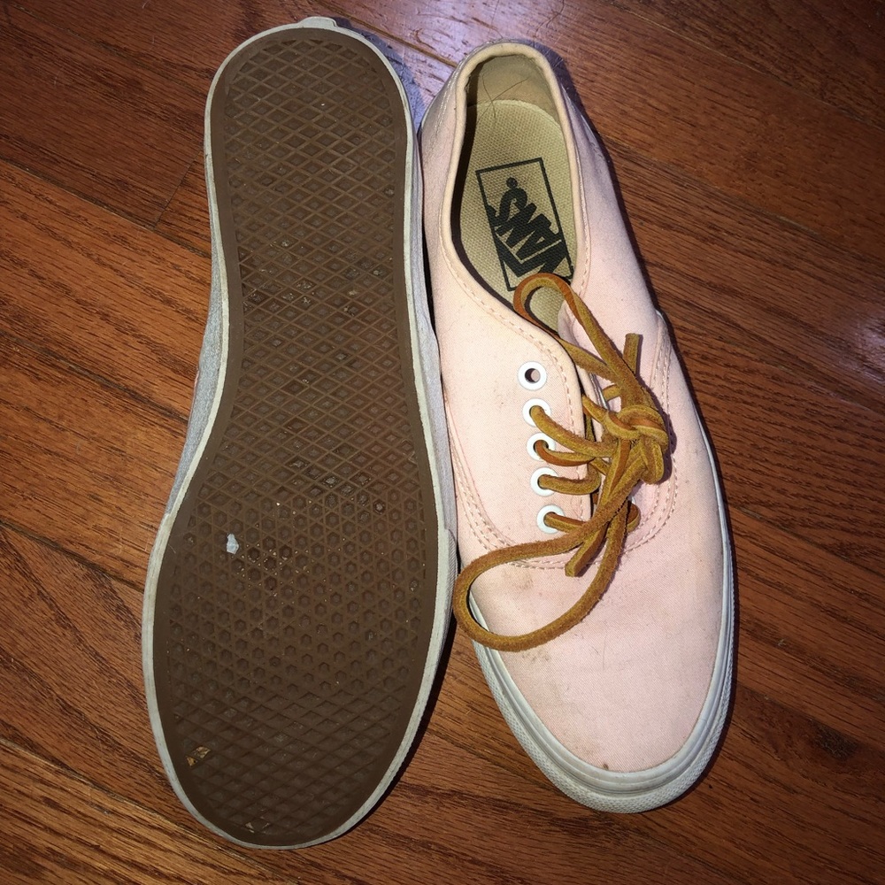 light pink women’s vans size 7